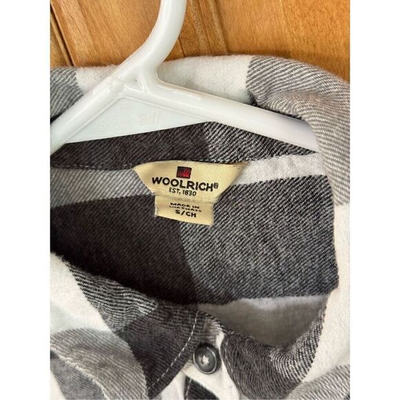 Woolrich Women’s Black and White Plaid Flannel Button Down Shirt Sz S - Picture 3 of 5